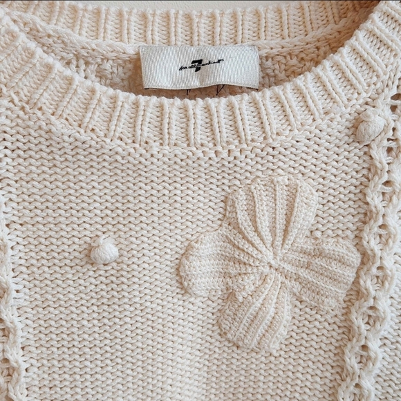 Ivory Ruffled Hem Cable Knit Sweater - Picture 7 of 8
